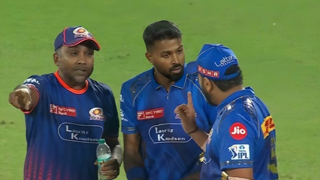 1744622158481-1024x576 DC VS MI: Rohit Sharma made a gesture. and the whole match changed | how did the hitman win the match from the dugout